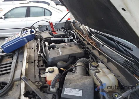 2020 Chevrolet Silverado 1500 4Wd Short Bed Rst z USA, uszkodzony, nr VIN 3GCUYEET9LG110801